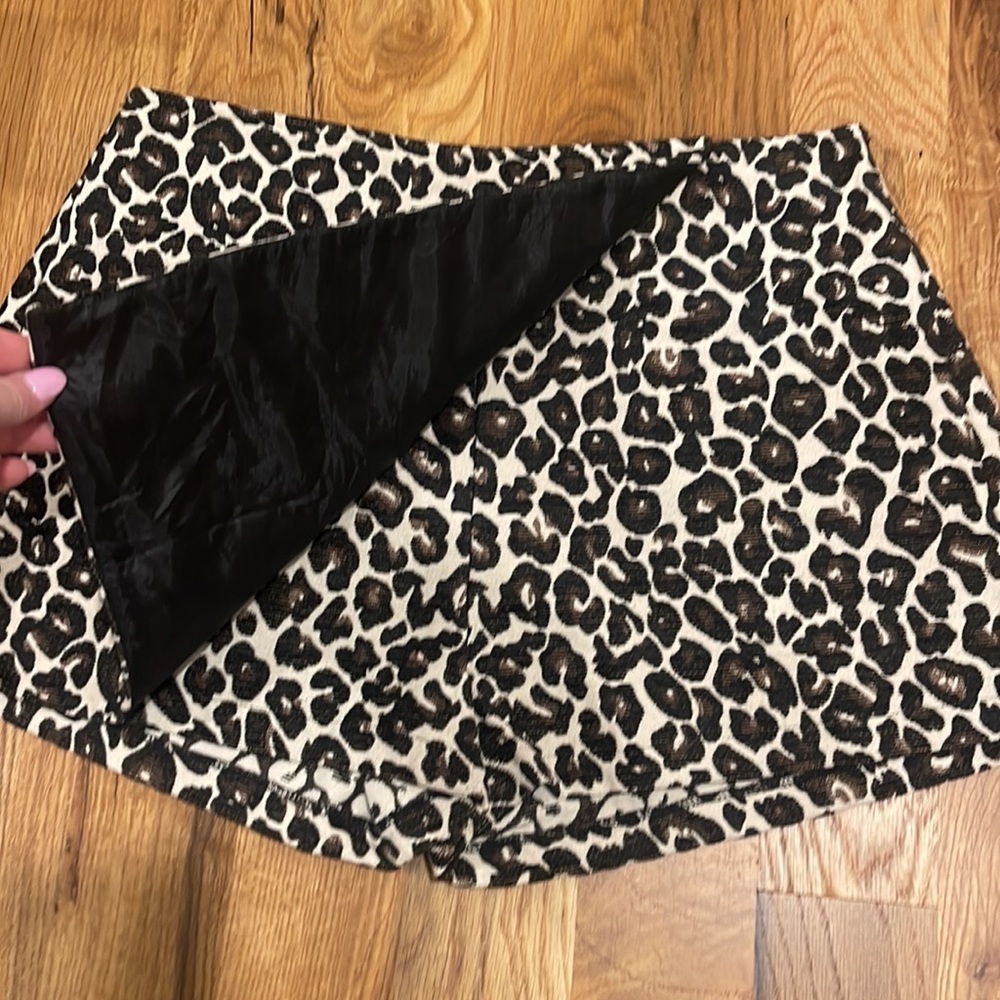 Leopard Skort - Picture 2 of 3
